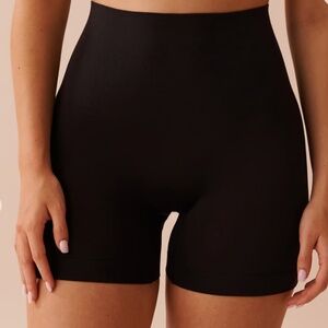Seamless High Waist Shaper Shorts Sz L Black